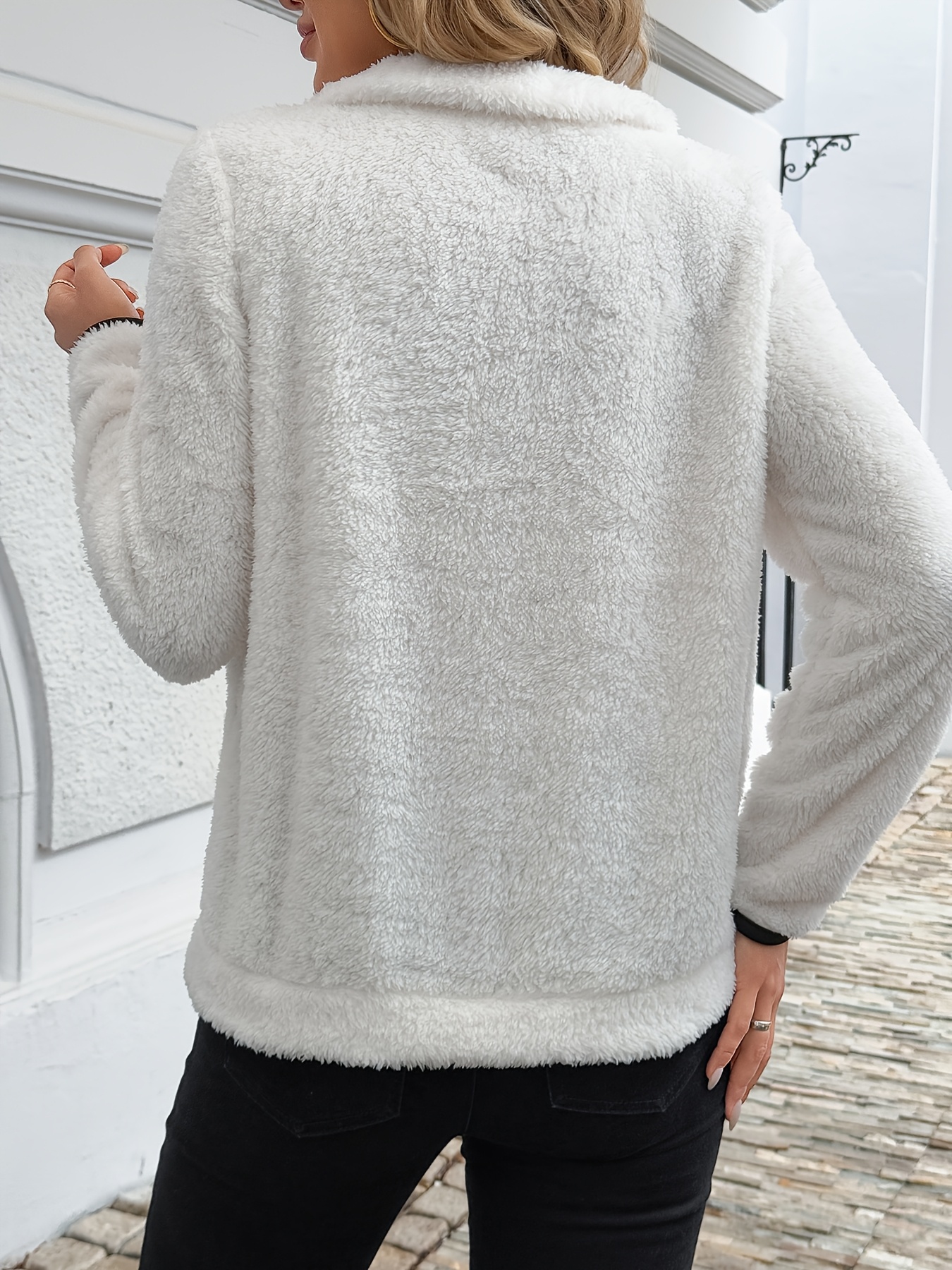 Cozy Fuzzy Womens Zip Front Sweatshirt with Contrast Trim - Stylish Kangaroo Pocket for Fall & Winter Casual Wear