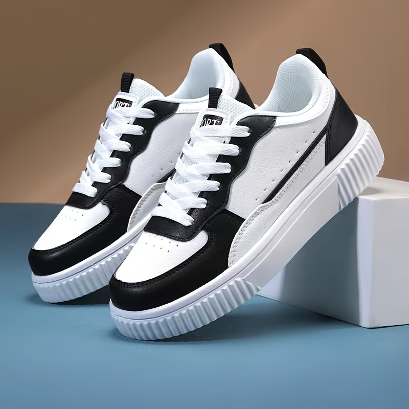 Women's & Unisex White/Green Color-Block Low-Top Sneakers with EVA -Absorbing Sole - Lightweight  Upper, Stability, All-Season Wear Suitable for Skateboarding, Casual & Formal - Durable Easy-Clean Shoes