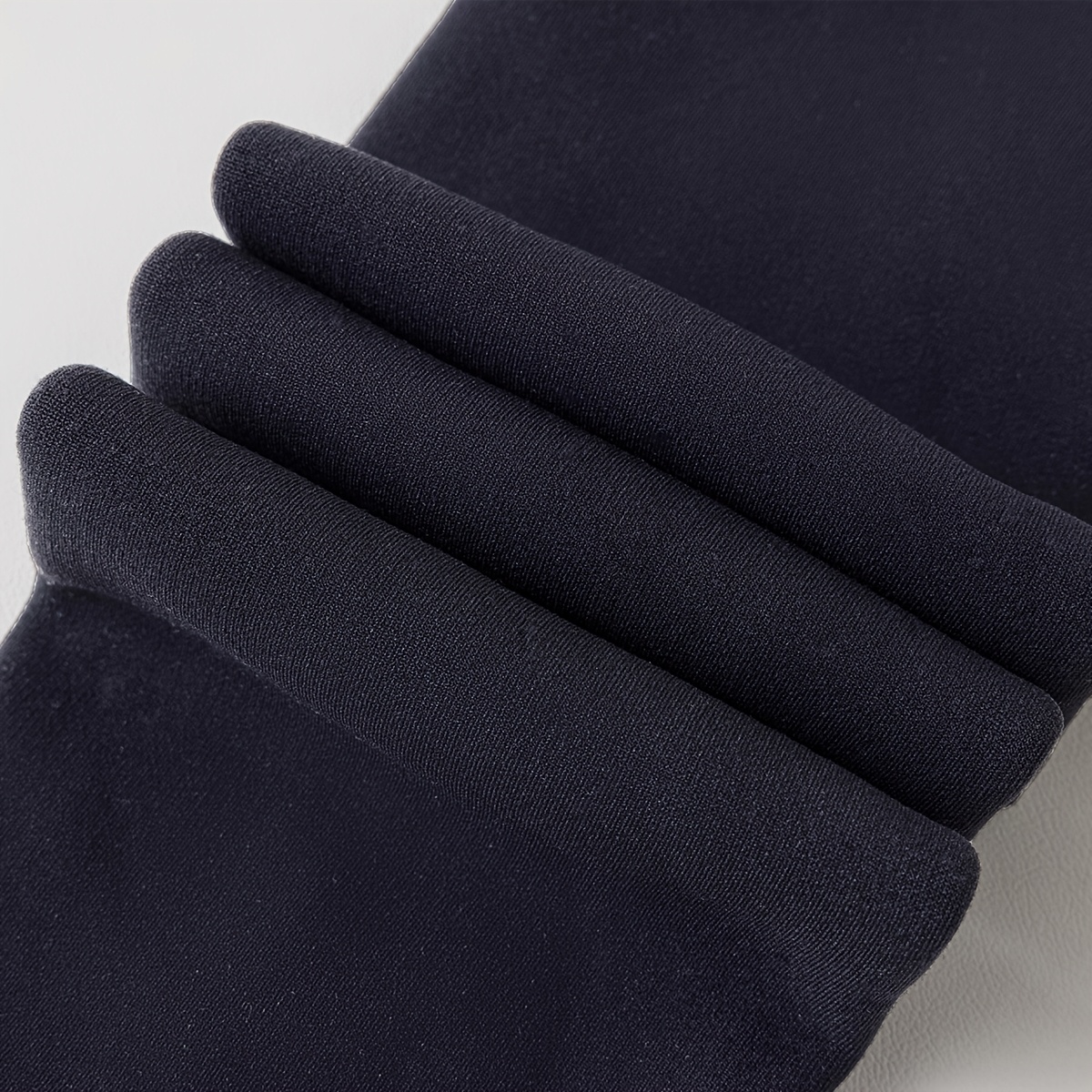 Women's Fleece Leggings, 240g Thickened Warm Nine-Ten Pants, Versatile High Elasticity Ankle Pants for Autumn and Winter - Image 5