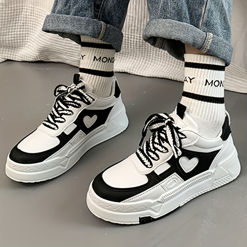 Women'S Stylish Black & White Low-Top Sneakers with Heart Accents - Comfortable Lace-Up Walking Shoes, Durable Rubber Sole, All-Season Versatile Casual Footwear, Ladies Sneakers