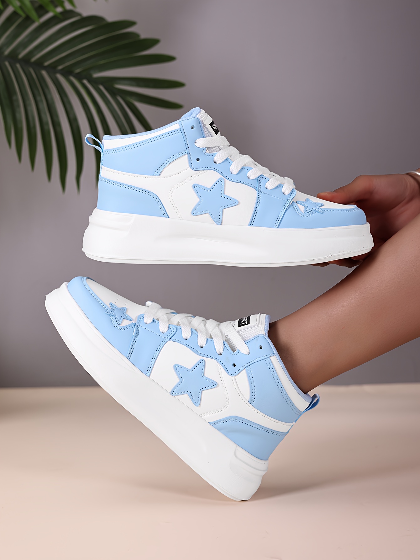 Women'S High-Top Sneakers - All-Season Lace-Up Shoes with Cushioned EVA Sole, Black & White colorway - Lightweight Sneakers for Gym, Running, Everyday - Synthetic Cover Upper & Breathable Fabric Lining - Non-Slip Streetwear Footwear, Gym Trainers, Sporty Design, Comfortable Fit, Women