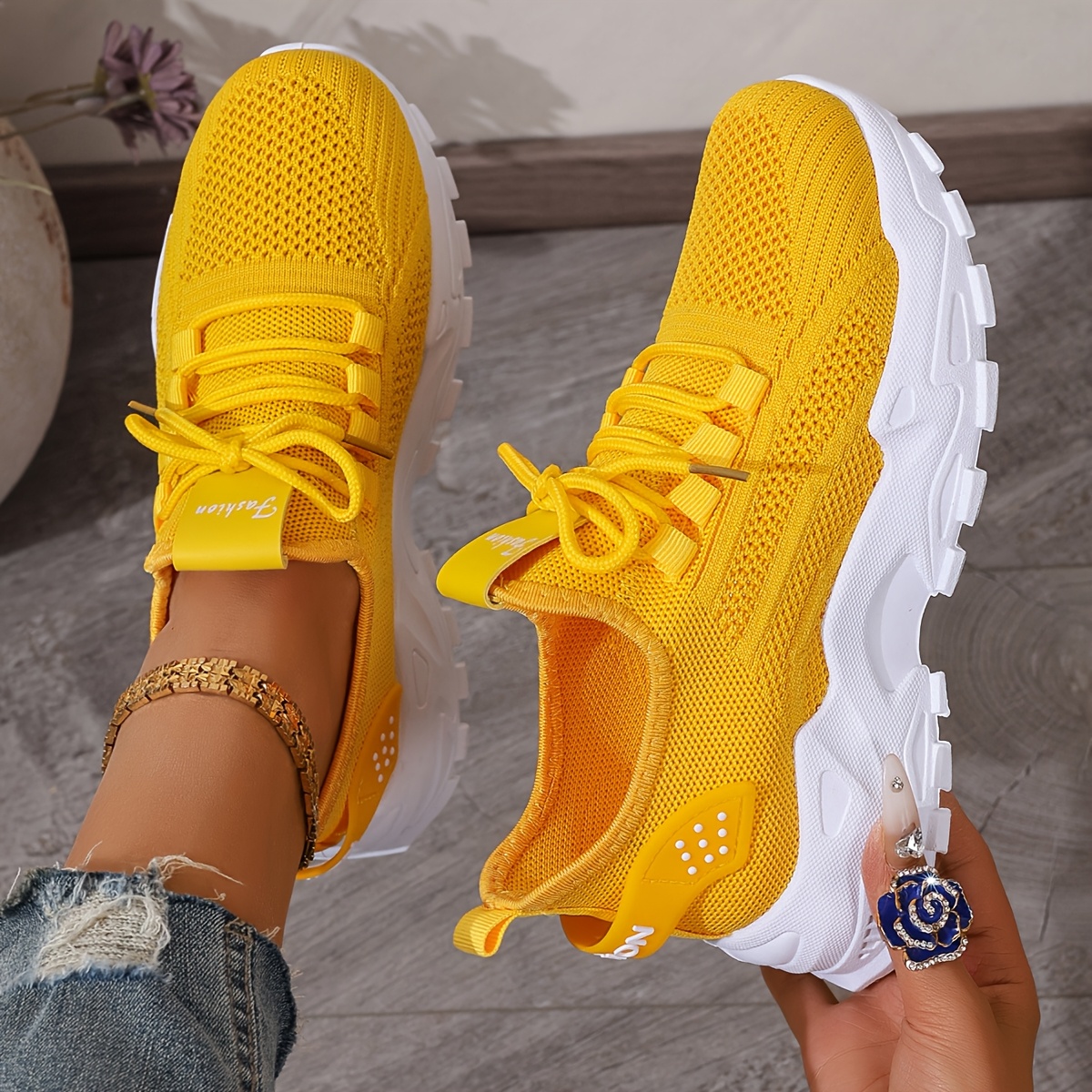 Women's Fashion Breathable Knit Sneakers, New Spring/Autumn Casual Lightweight Soft-Sole Walking Shoes, Comfortable Low-Top Running Shoes for Outdoor Use - Image 12