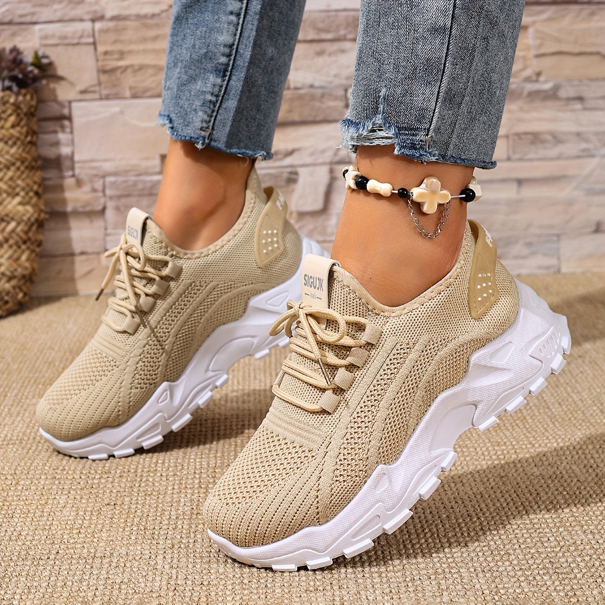 Women's Fashion Breathable Knit Sneakers, New Spring/Autumn Casual Lightweight Soft-Sole Walking Shoes, Comfortable Low-Top Running Shoes for Outdoor Use