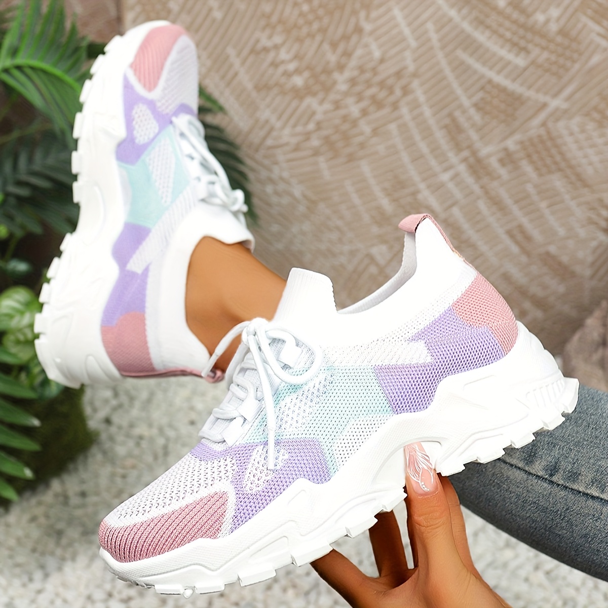 Women's casual sports shoes, light-colored fashionable footwear. Affordable slip-on style Women's shoes, a gift for ladies, stylish beach vacation shoes perfect for summer travel, an adorable present for mom