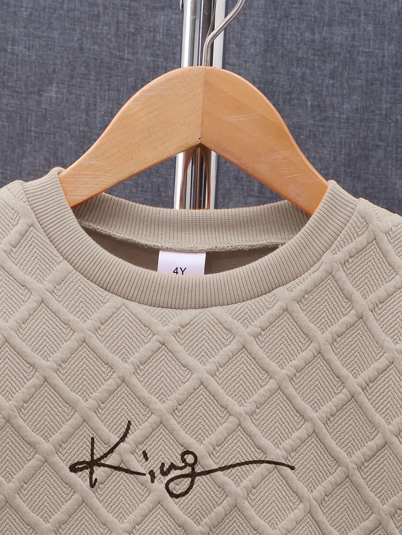 Two-Piece Boys' Youth Textured Fabric King Print Round Neck Long Sleeve Sweatshirt & Elastic Waist Slant Pocket Casual Faux Denim Set for Spring/Autumn, Perfect for Outdoor - Image 9