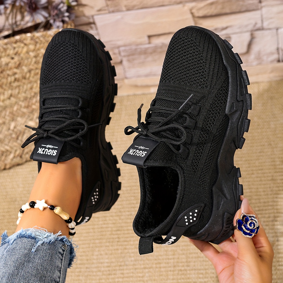 Women's Fashion Breathable Knit Sneakers, New Spring/Autumn Casual Lightweight Soft-Sole Walking Shoes, Comfortable Low-Top Running Shoes for Outdoor Use
