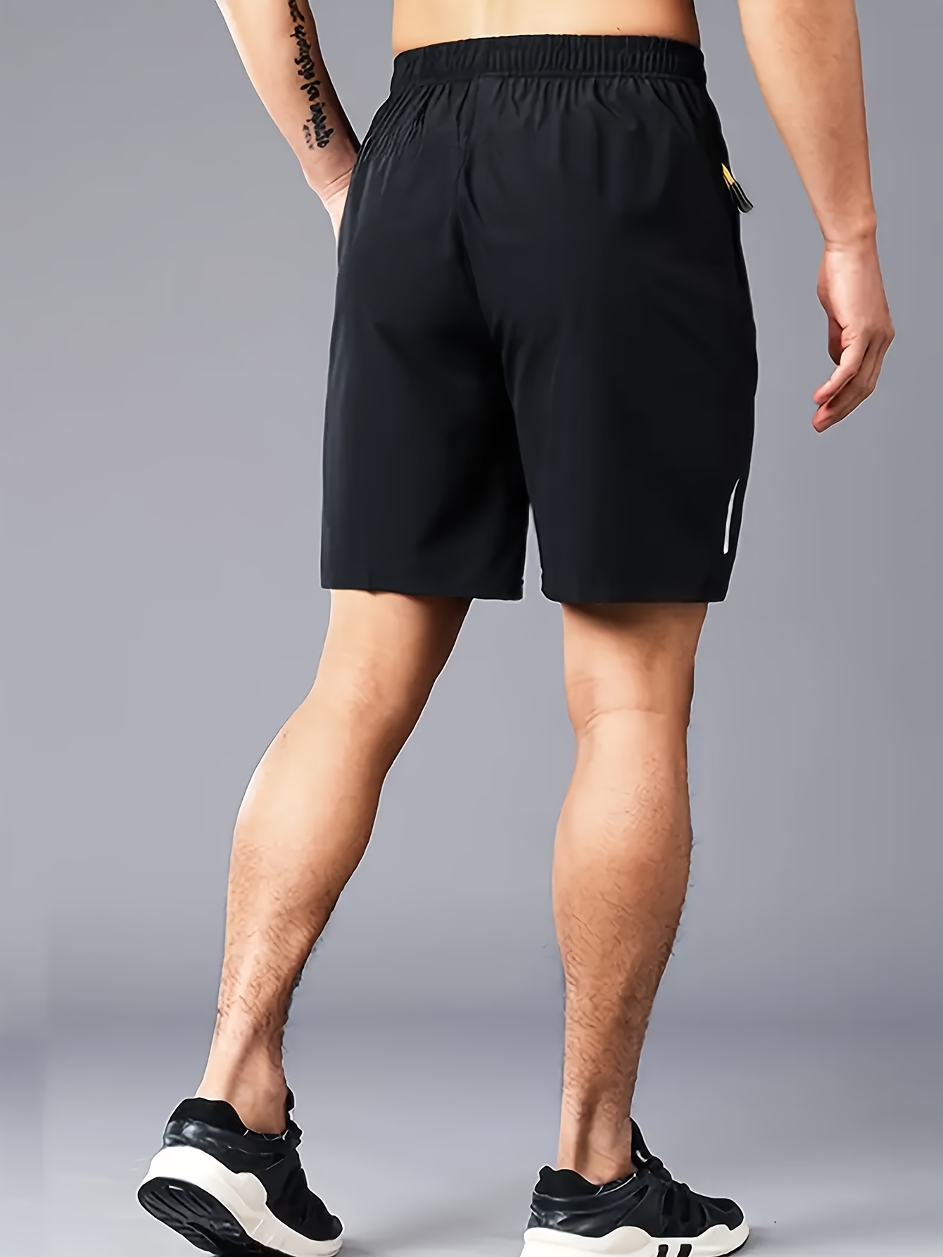 4pcs Men's Quick-Dry Athletic Shorts/Reflective Stripe/Breathable Gym Shorts, Non-Stretch Fabric for Running, Tennis