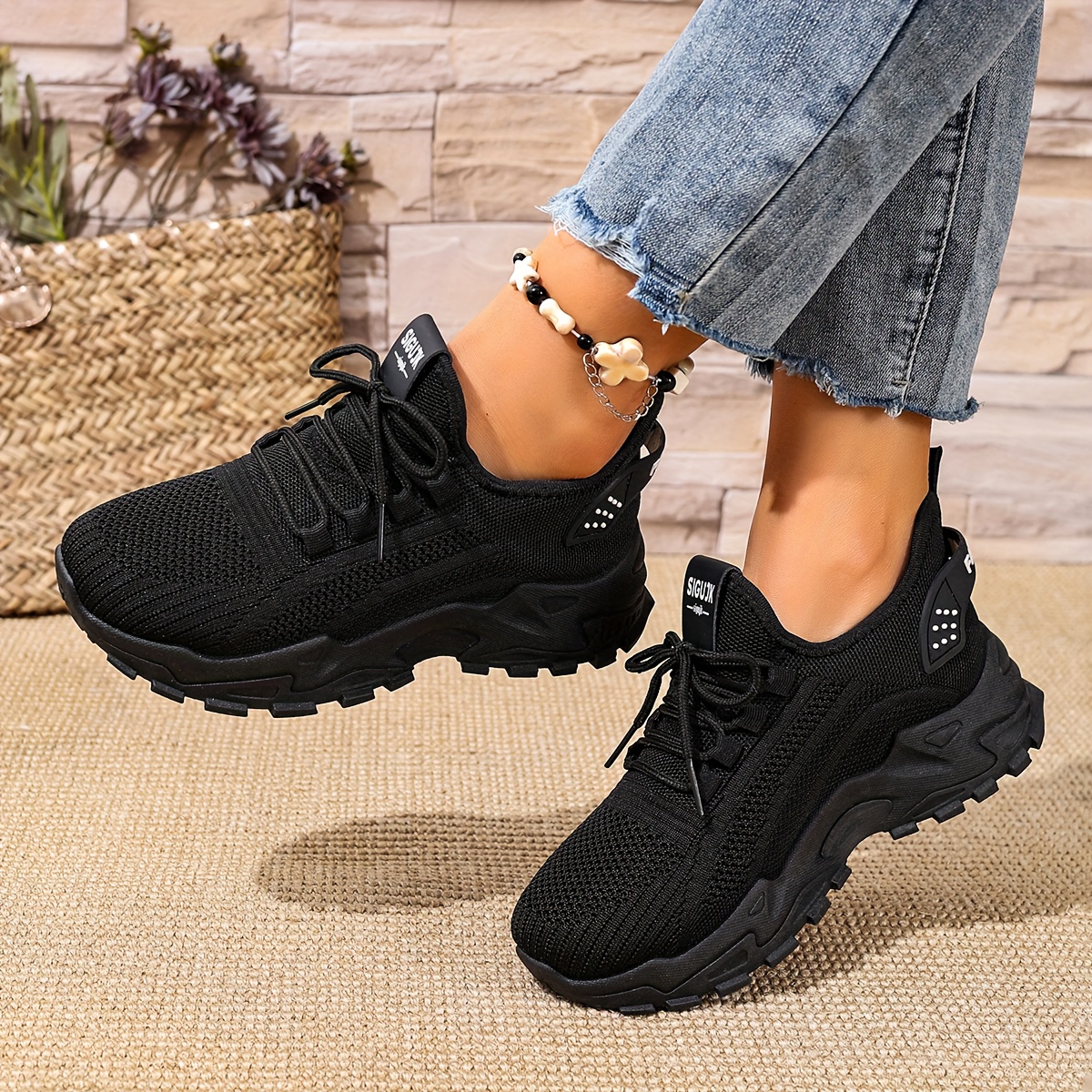 Women's Fashion Breathable Knit Sneakers, New Spring/Autumn Casual Lightweight Soft-Sole Walking Shoes, Comfortable Low-Top Running Shoes for Outdoor Use