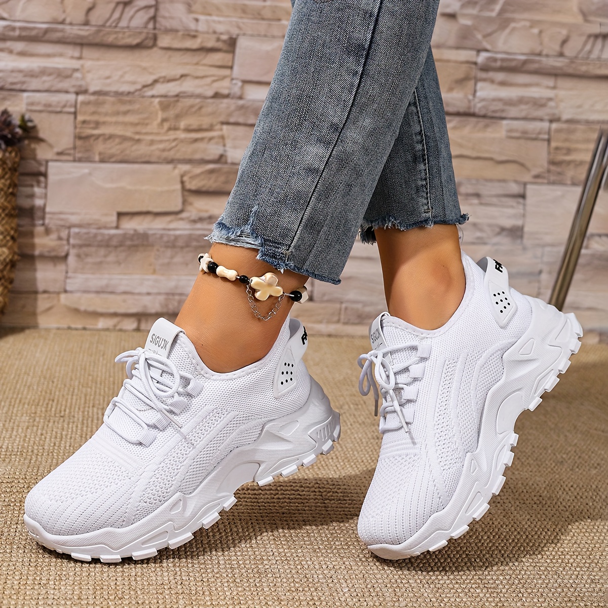 Women's Fashion Breathable Knit Sneakers, New Spring/Autumn Casual Lightweight Soft-Sole Walking Shoes, Comfortable Low-Top Running Shoes for Outdoor Use