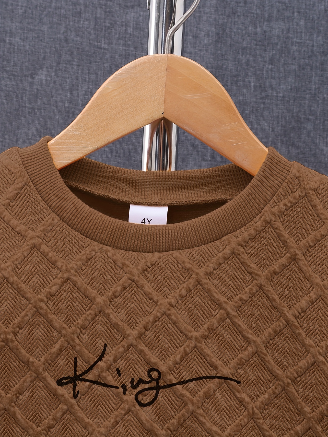 Two-Piece Boys' Youth Textured Fabric King Print Round Neck Long Sleeve Sweatshirt & Elastic Waist Slant Pocket Casual Faux Denim Set for Spring/Autumn, Perfect for Outdoor - Image 10