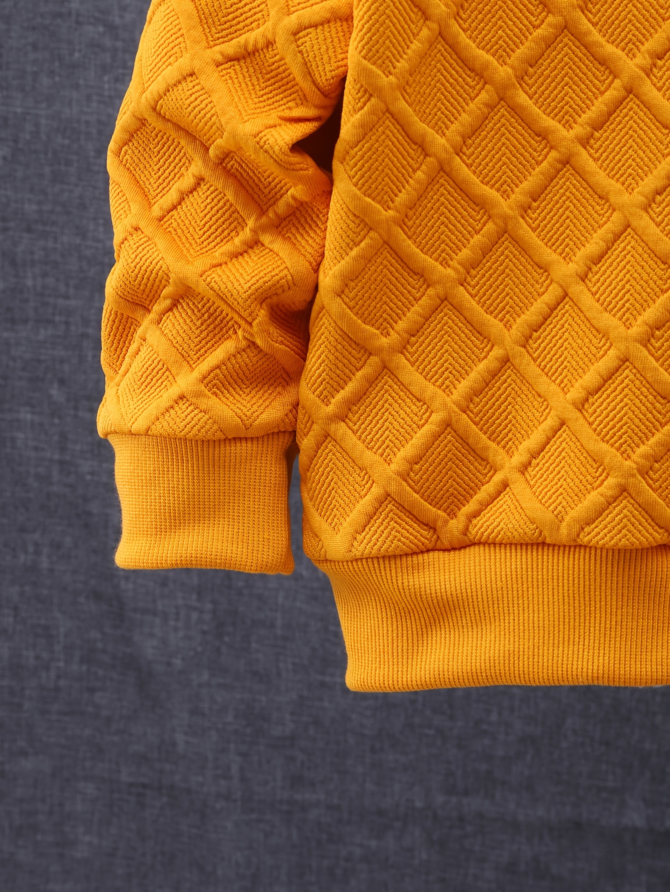 Two-Piece Boys' Youth Textured Fabric King Print Round Neck Long Sleeve Sweatshirt & Elastic Waist Slant Pocket Casual Faux Denim Set for Spring/Autumn, Perfect for Outdoor