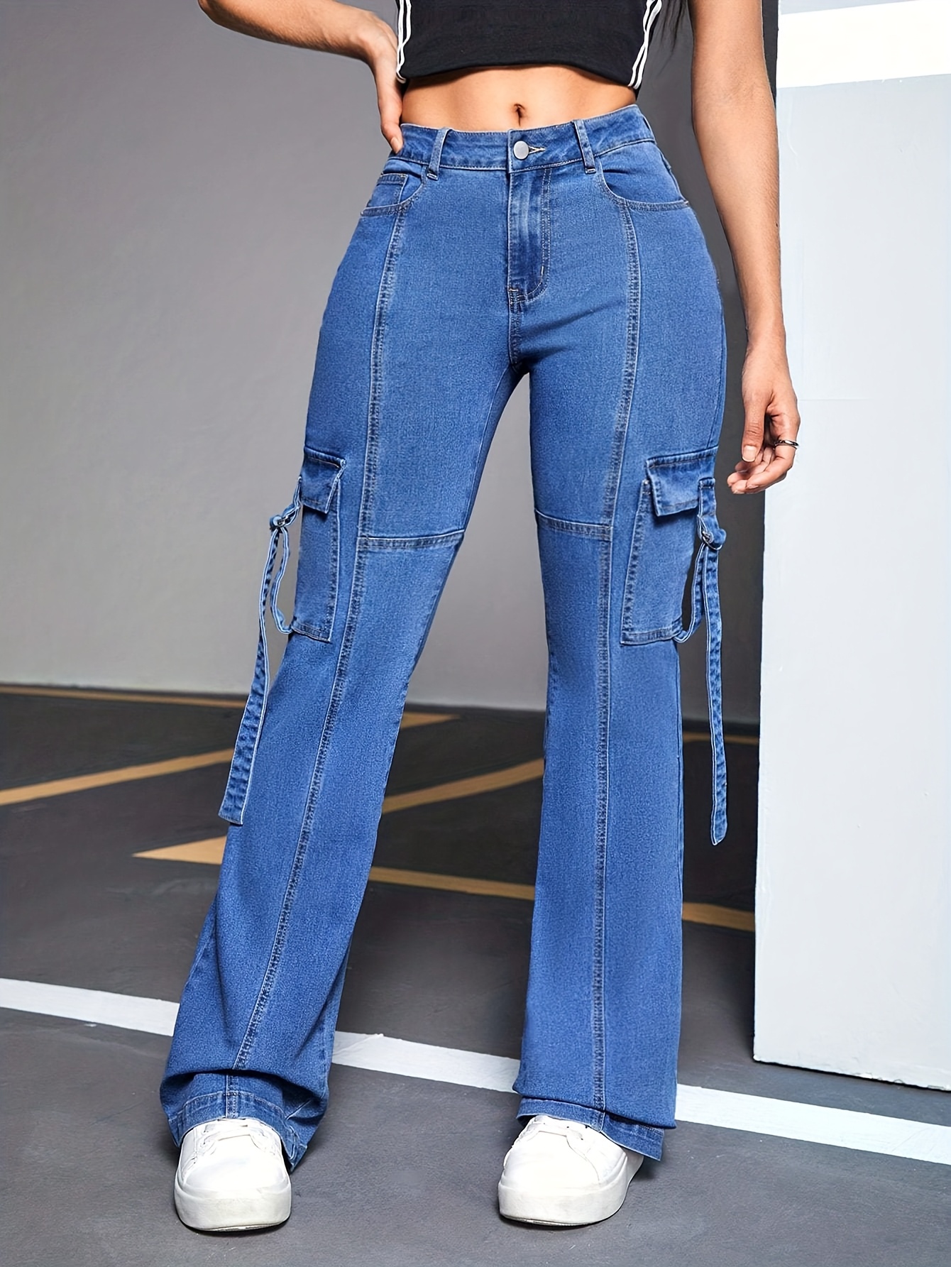 Women's Mid-Rise Stretch Jeans with Pockets, Casual Versatile Flared Pants