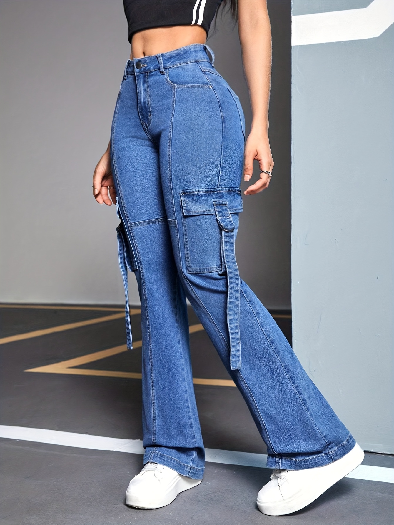 Women's Mid-Rise Stretch Jeans with Pockets, Casual Versatile Flared Pants